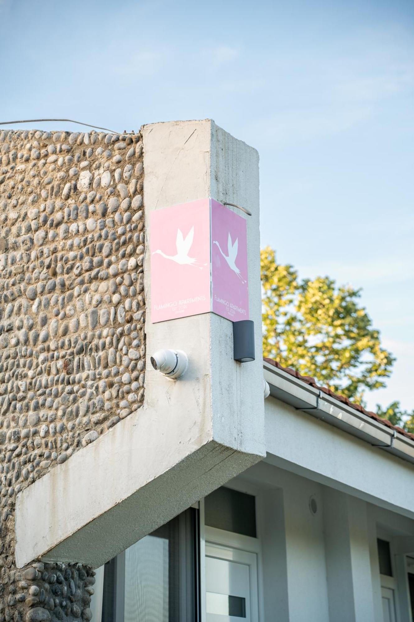 Flamingo With Free Parking * Virpazar