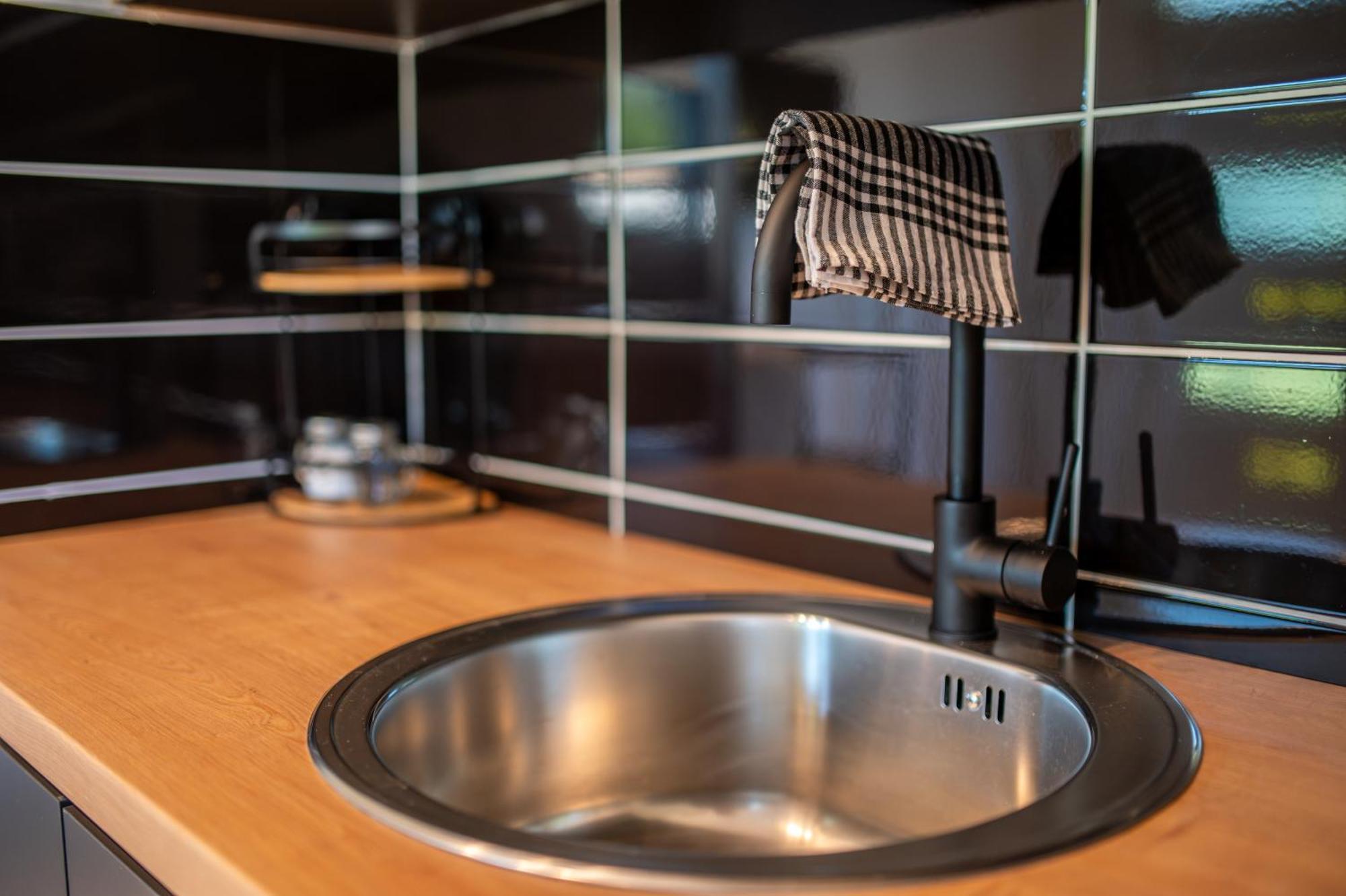 Flamingo With Free Parking Apartment Virpazar